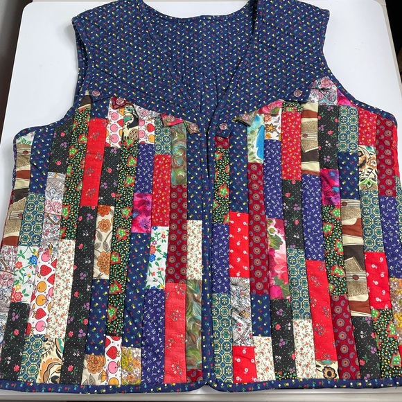 VINTAGE Handmade Patchwork Quilted Colorful Vest - Picture 6 of 13